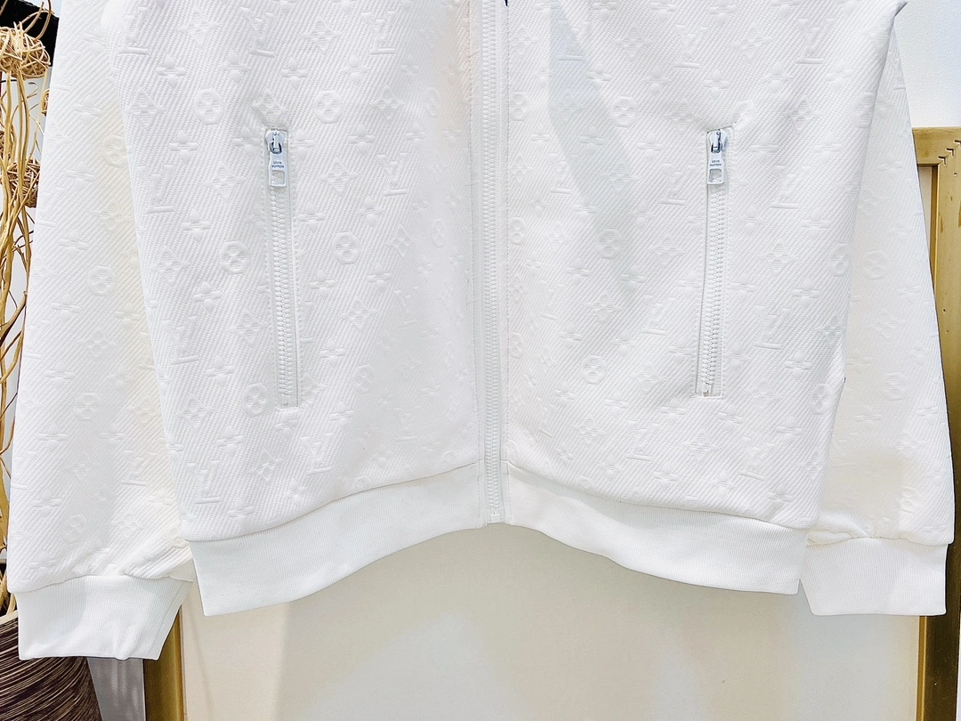 wg.luxury- 8V Monogram item:D-F409J5506